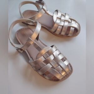 Old Navy Gold Sandals Size 9